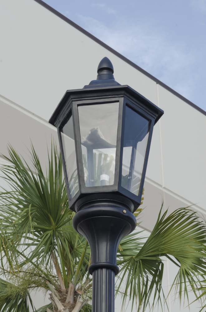 Vintage Municipal Quality Street Light - LED
